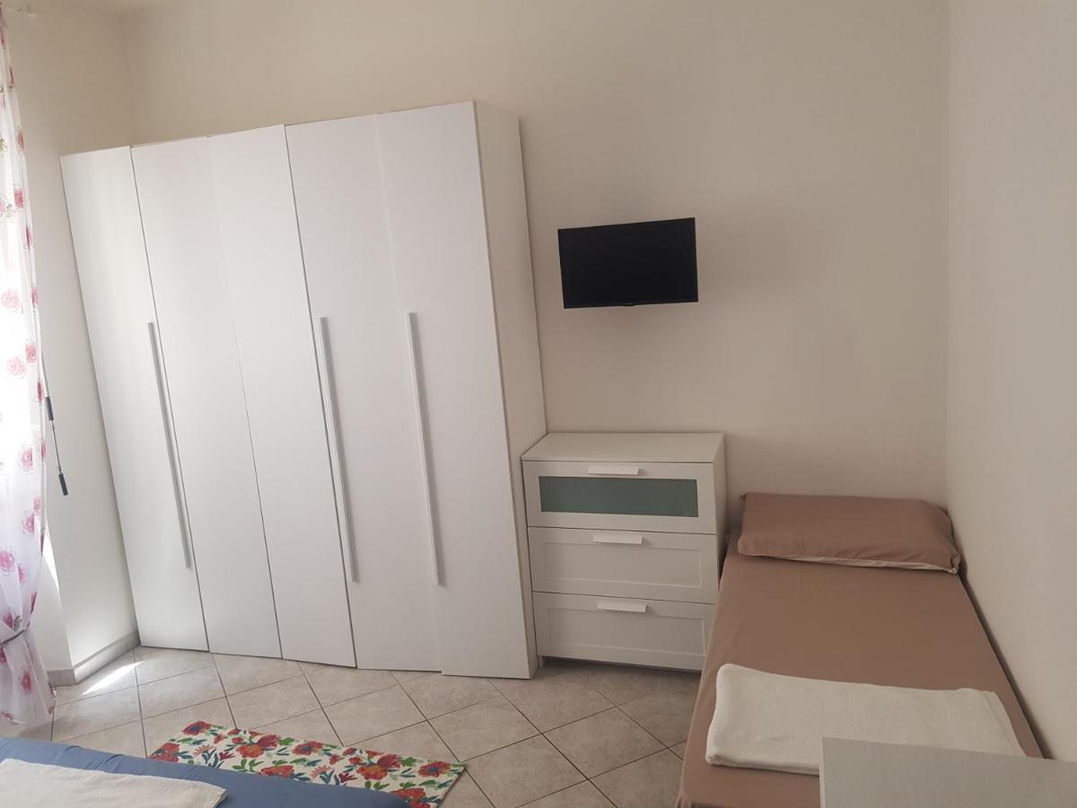 New House Apartamento Follonica Exterior foto